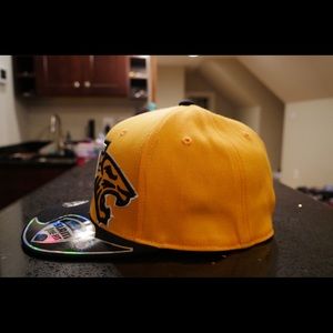 Towson university fitted hat